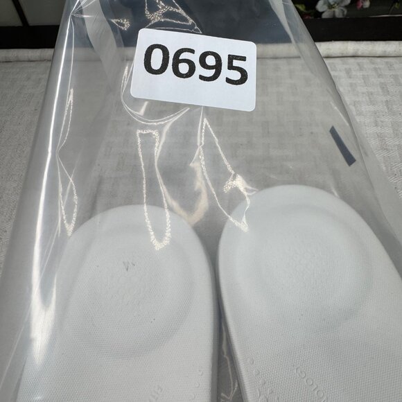 FitFlop Mens Size 12 White Iqushion Pool Slides Rubber UK 11 EUR 45 - Picture 7 of 7